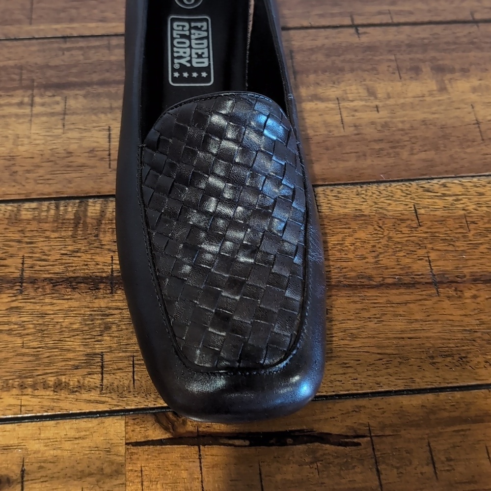 NIB Faded Glory Brown Loafers Size 6 - New In Box - Picture 10 of 11